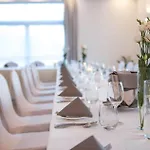 Hotel Mazovia Airport Modlin 