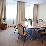 Hotel Mazovia Airport Modlin 