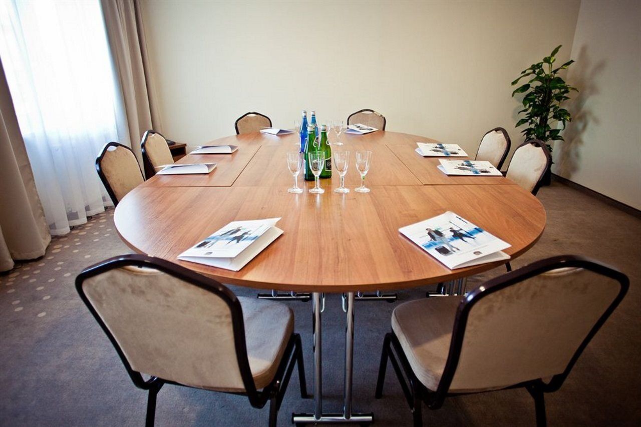Hotel Mazovia Airport Modlin 3*